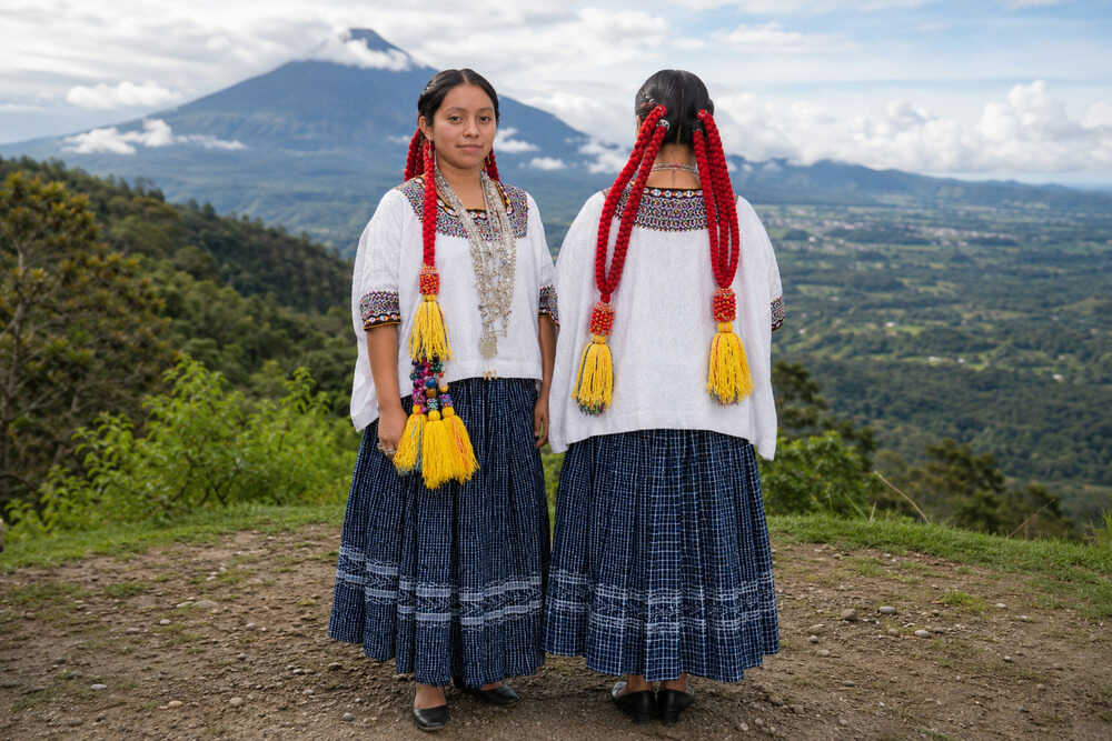 traje tipico coban frontal posterior