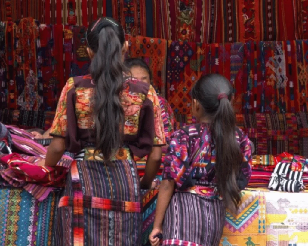 traje  chichicastenango  vida cotidiana fiestas