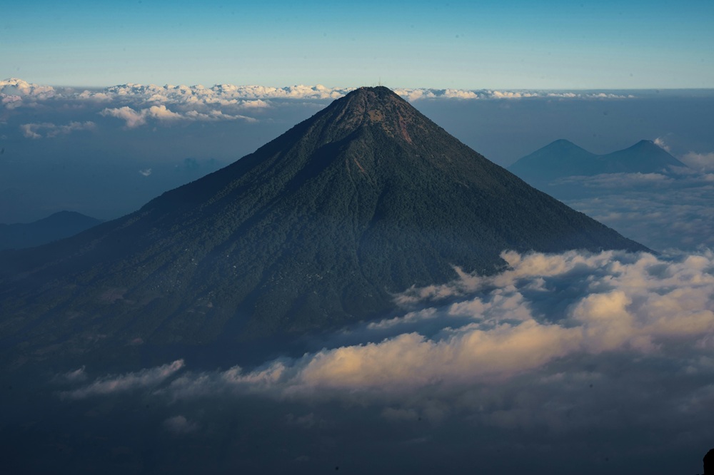 ubicacion rutas volcan acatenango