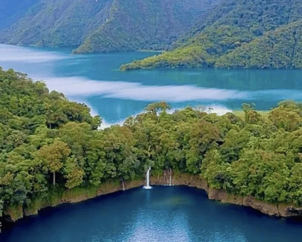 Where is this wild lagoon?