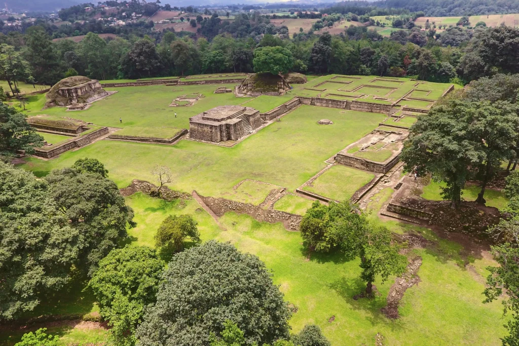 guia de iximche