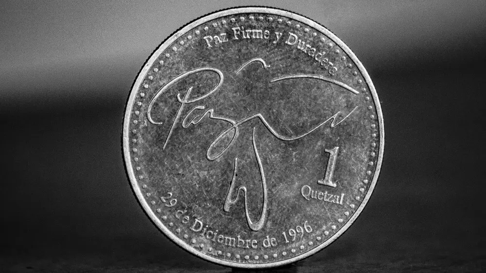 moneda escudo guatemala