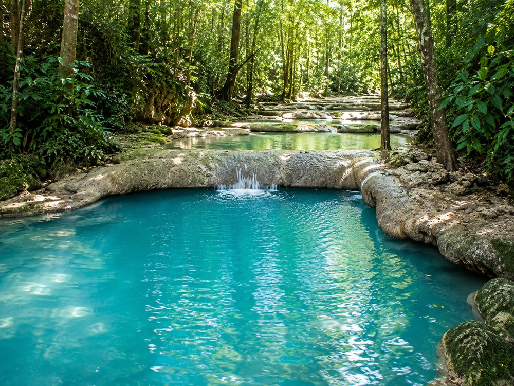 Guatemala trails natural pools