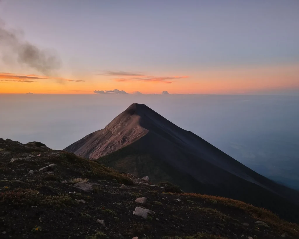 Vulkan Santa María: Ein Leitfaden für die Besteigung dieses beeindruckenden Vulkans Blick Gipfel Vulkan Santa María Sonnenaufgang Guatemala